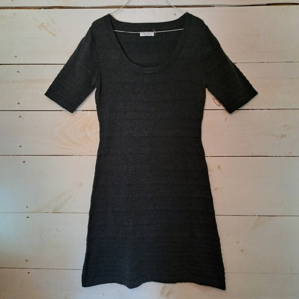 Calvin Klein Size Medium Knit Dress Charcoal Gray Short Sleeve Career Wear